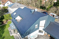 Dachsanierung // Erlus Linea // Prefa Aluminiumblech